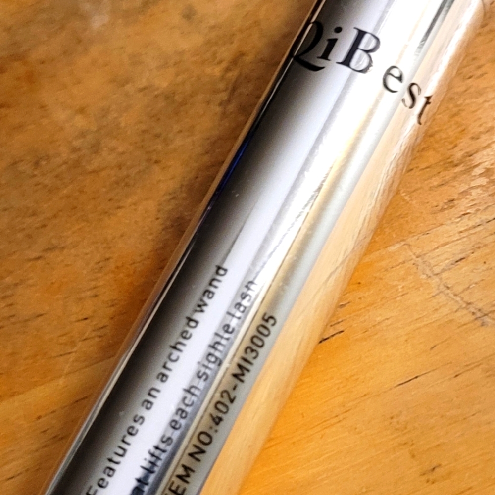 QiBest mascara
